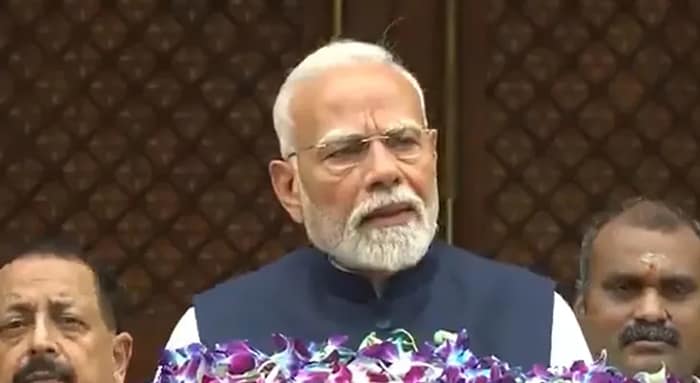 অপারেশন সিন্দুর থেকে মেড ইন ইন্ডিয়ার সামরিক অস্ত্র, বাদল অধিবেশন শুরুর আগে একাধিক বিষয়ে বক্তব্য রাখলেন মোদি