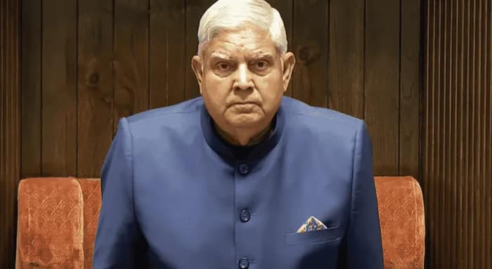 স্পিকারের সঙ্গে মতান্তরই কারণ? ধনকারের ইস্তফা নিয়ে চর্চা সংসদে
