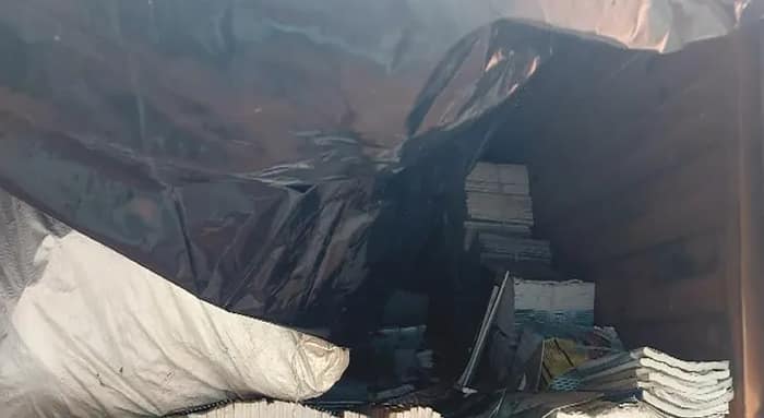 সরকারি অফিস থেকেই প্রাথমিকের পাঠ্যবই লুট, তোলপাড় শিক্ষাদপ্তর