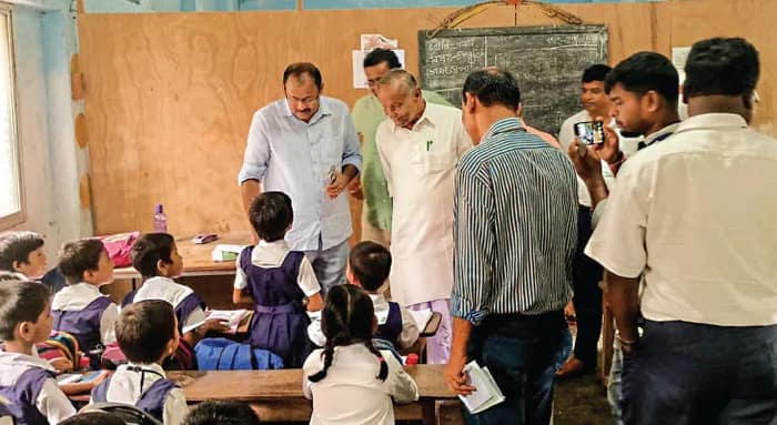 স্কুলের হাল খতিয়ে দেখল বিধানসভার স্ট্যান্ডিং কমিটি