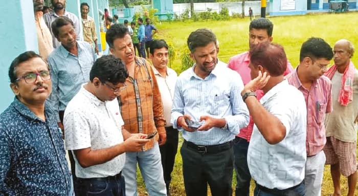 অঙ্গনওয়াড়ি কেন্দ্র সংস্কার, শ্মশান তৈরির দাবি সরকারি শিবিরে