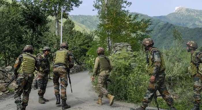 অপারেশন অখাল: এনকাউন্টারে শহিদ ২ জওয়ান, খতম এক জঙ্গিও
