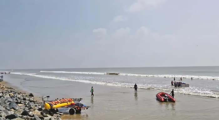 দীঘার মতো মন্দারমণির রাস্তাঘাট আলোয় সাজানোর দাবিতে সরব পর্যটক ও বাসিন্দারা