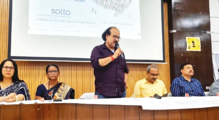 মরণোত্তর চক্ষুদানের এক ঘণ্টার মধ্যেই মৃত্যুর ঘোষণা, জানালেন বাঁকুড়া মেডিক্যালের অধ্যক্ষ