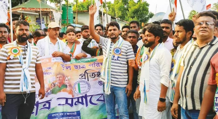 প্রতিষ্ঠা দিবস উপলক্ষ্যে হাপতিয়াগছে মিছিল, চোপড়া থেকে ২৫ তারিখেই কলকাতা রওনা দেবেন টিএমসিপির নেতাকর্মীরা