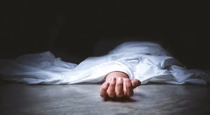 বিয়ের জন্য চাপ, ৫২’র প্রেমিকাকে গলা টিপে খুন ছাব্বিশের প্রেমিকের