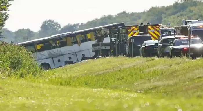 ভারতীয় যাত্রী নিয়ে নিউইয়র্কে ভয়াবহ দুর্ঘটনার কবলে বাস, মৃত ৫