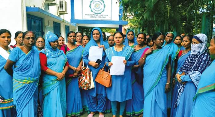 ১ সেপ্টেম্বর থেকে অঙ্গনওয়াড়ি কেন্দ্রে সবজি ও ডিম বন্ধের হুঁশিয়ারি কর্মীদের