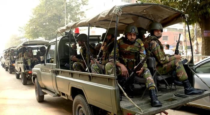 জম্মু-কাশ্মীরের কিস্তওয়ারে সেনাবাহিনীর সঙ্গে জঙ্গিদের ফের গুলির লড়াই শুরু হয়েছে