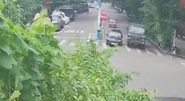 আইন ভাঙায় মহাকরণের সামনে সেনাবাহিনীর গাড়ি আটক কলকাতা পুলিসের, নিয়ে যাওয়া হচ্ছে হেয়ার স্ট্রিট থানায়