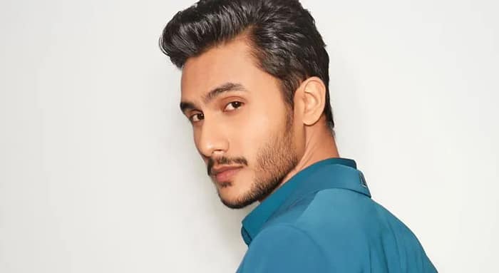 বড়পর্দায় হাতেখড়ি