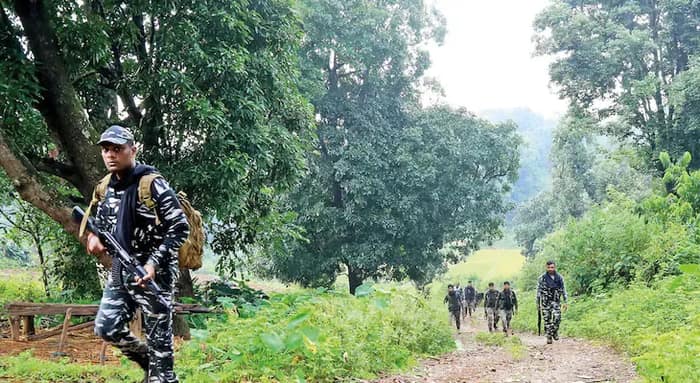 মাথার দাম ছিল ১০ লক্ষ টাকা! নিরাপত্তা বাহিনীর সঙ্গে এনকাউন্টারে খতম মাওবাদী নেতা