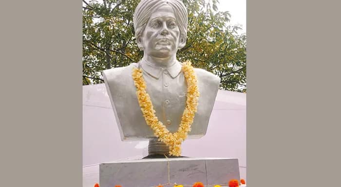 উধাওয়ের ৭২ ঘণ্টার মধ্যে বসল পঞ্চানন বর্মার মূর্তি