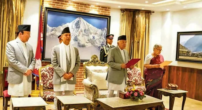 জট কাটল, নেপালের অন্তর্বর্তী প্রধানমন্ত্রী পদে সুশীলা কারকি