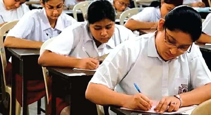 পরীক্ষায় বসতে হলে ৭৫ শতাংশ উপস্থিতি লাগবেই: সিবিএসই