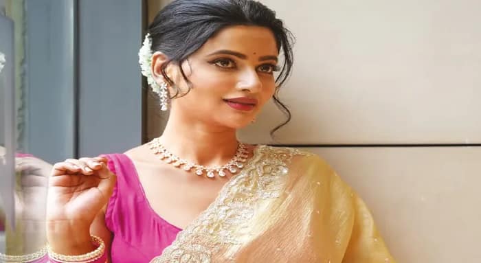 পুজোয় ছুটি পেলে বেড়াতে যাব