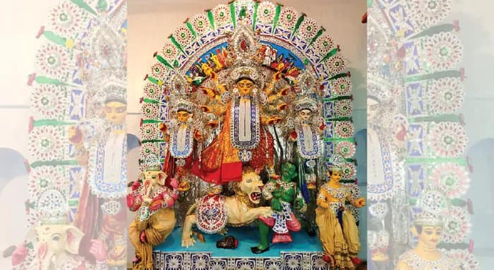 উমার পরনের বেনারসি দেওয়া হয় দুঃস্থ মেয়েকে, নৈবেদ্য ২০০ কেজি আতপের