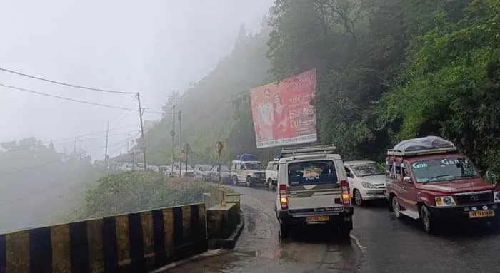 ‘শিলিগুড়ি নামার ভাড়া ১৫ হাজার’