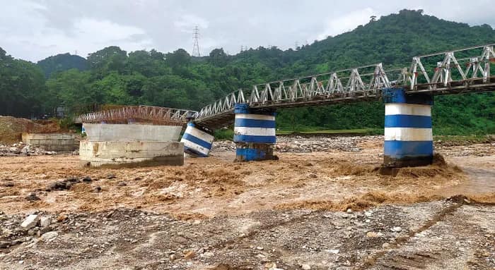 প্রকৃতির রোষে দার্জিলিং-ডুয়ার্স, প্রবল বর্ষণ-ধসে বিপর্যয়, মৃত অন্তত ২৮