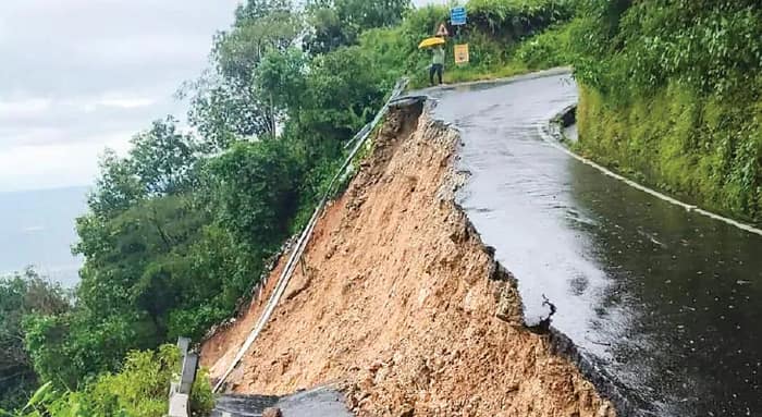 শিলিগুড়ি ও দার্জিলিং সংযোগকারী ১১০ নম্বর জাতীয় সড়কের দায়িত্ব ফেরানোর দাবি নবান্নের