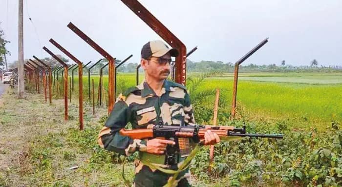 সীমান্তে গুলিবিদ্ধ বিএসএফ জওয়ান