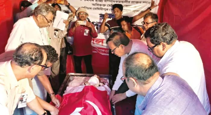 সিপিএম নেতা দীপক সরকার প্রয়াত, তাঁর সাংগঠনিক দক্ষতাতেই জঙ্গলমহল হয়ে ওঠে লালদুর্গ
