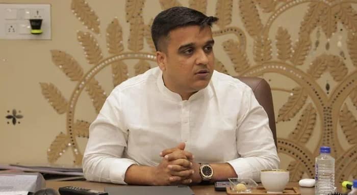 জাতপাতের অঙ্কে গুজরাত মন্ত্রিসভার রদবদল, উপমুখ্যমন্ত্রী পদে হর্ষ সাংভি
