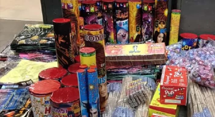 ভূত চতুর্দশীতে তৎপর পুলিশ, বাজেয়াপ্ত  হল ১ হাজার ৮৭২ কেজি বেআইনি বাজি
