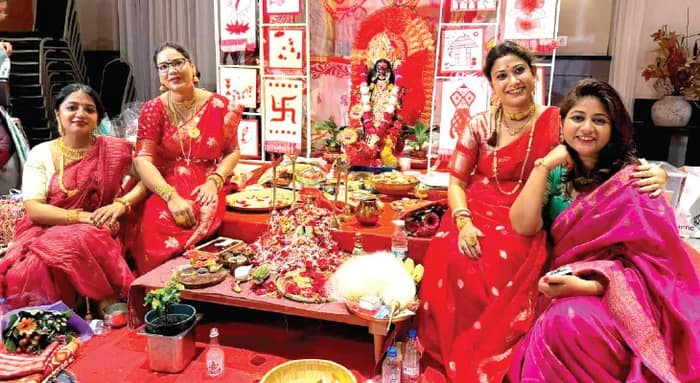 ‘উচ্ছ্বাস’ পরিবারের উদ্যোগে নেদারল্যান্ডসে সর্বজনীন কালীপুজো