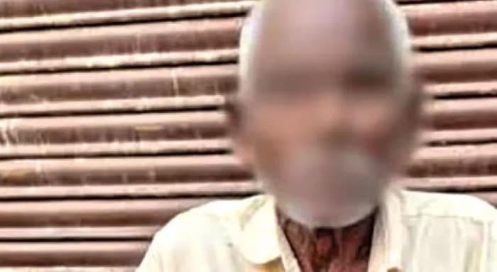 ফের যোগীরাজ্য প্রস্রাব চাটতে বাধ্য করা হল দলিত প্রবীণকে!