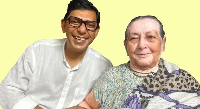 মায়ের মুখে  হাসি ফোটাতে  পেরে আমি ধন্য