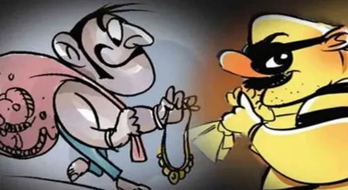 সোনার দোকানের দরজা কেটে দুঃসাহসিক চুরি, লক্ষাধিক টাকার অলঙ্কার নিয়ে চম্পট দিল দুষ্কৃতীরা