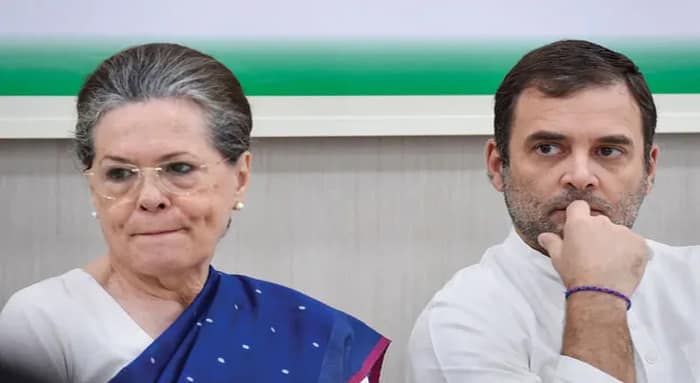 ন্যাশনাল হেরাল্ড মামলা: সোনিয়া ও রাহুল গান্ধীর বিরুদ্ধে এফআইআর দায়ের করল দিল্লি পুলিশ