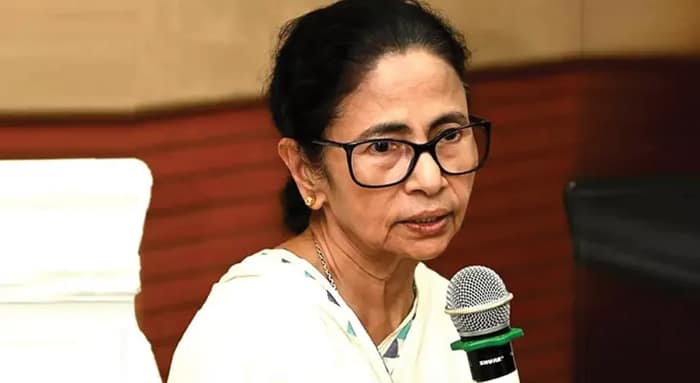 সর্দার বল্লভভাই প্যাটেলের প্রয়াণ বার্ষিকীতে মুখ্যমন্ত্রী মমতা বন্দ্যোপাধ্যায়ের শ্রদ্ধার্ঘ্য