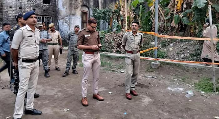 হাওড়ার ব্যাঁটরায় বাজির শেল ফেটে জখম শিশু, ভর্তি হাসপাতালে