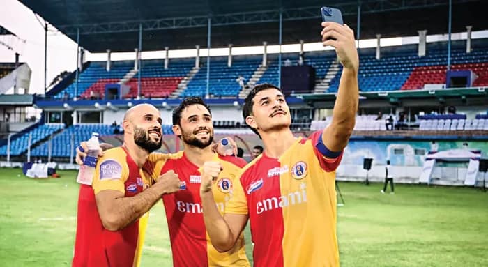 দাপটে সুপার কাপের ফাইনালে ইস্ট বেঙ্গল, খেতাবি লড়াইয়ে রশিদদের সামনে গোয়া, লাল কার্ড দেখলেন ব্রুজোঁ