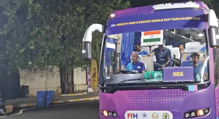জুনিয়র বিশ্বকাপের সেমিফাইনালে জার্মানির বিরুদ্ধে ম্যাচের আগে চেন্নাই স্টেডিয়ামে ভারতীয় হকি দল