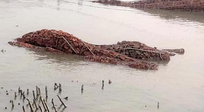 ভাঙন রুখতে হুগলির পশ্চিমপাড়ে বসছে ৯৯টি ‘সারকুলার সসেজ’