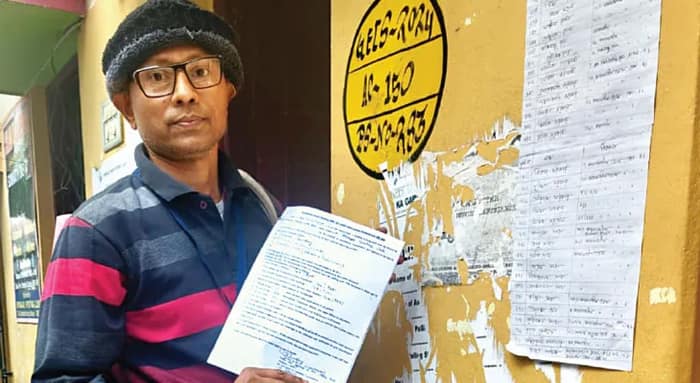 বাদ যাওয়া ৫৮ লক্ষের বুথওয়াড়ি তালিকা টাঙানো শুরু ভোটকেন্দ্রে