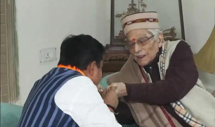 মুরলী মনোহর যোশীর সঙ্গে সৌজন্য সাক্ষাৎ বিজেপির সর্বভারতীয় সভাপতি নীতিন নবীনের