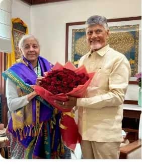 অন্ধ্রপ্রদেশের মুখ্যমন্ত্রী চন্দ্রবাবু নাইডু দেখা করলেন অর্থমন্ত্রী নির্মলা সীতারমনের সঙ্গে