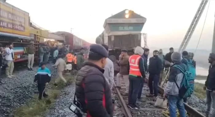 অসমে রাজধানী এক্সপ্রেসের ধাক্কায় সাতটি হাতির মৃত্যু, লাইনচ্যুত পাঁচটি বগি, নিরাপদে যাত্রীরা