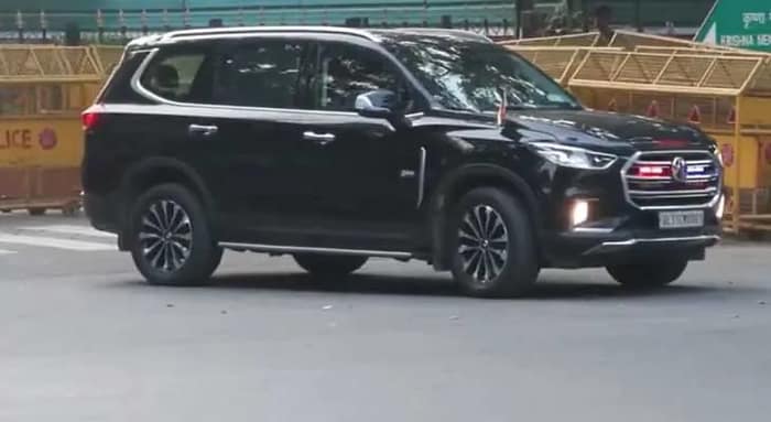 কেন্দ্রীয় স্বরাষ্ট্রমন্ত্রী অমিত শাহের বাসভবন থেকে বের হলেন দিল্লির মুখ্যমন্ত্রী রেখা গুপ্তা