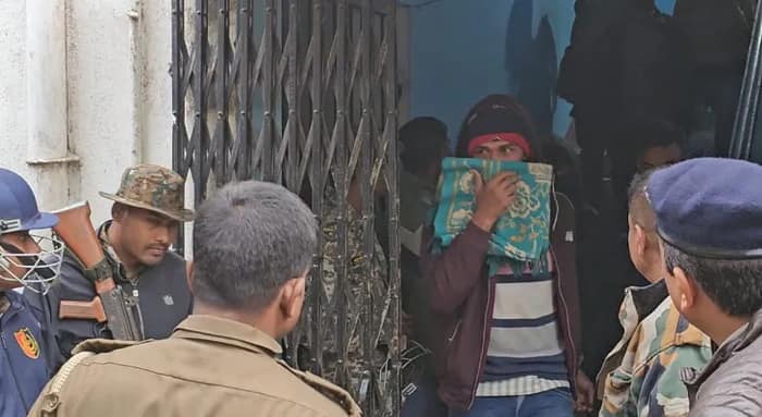 সামশেরগঞ্জ খুনের মামলায় দোষী সাব্যস্ত ১৩ জনকে যাবজ্জীবনের সাজা