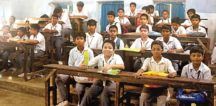 ছুটি ছুটি