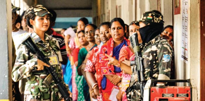 পরিবর্তনের বাংলায় প্রথম ভোট!