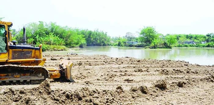কোন শহরে কত পুকুর ভরাট, তালিকা তৈরি করছে প্রশাসন, জমি হাঙরদের দাপট, জলাশয়ের চরিত্র বদলে গড়ে উঠেছে বহুতল
