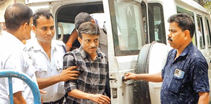 কাউন্সিলার বাপ্পাকে বের করতে এল কেন্দ্রীয় বাহিনী
