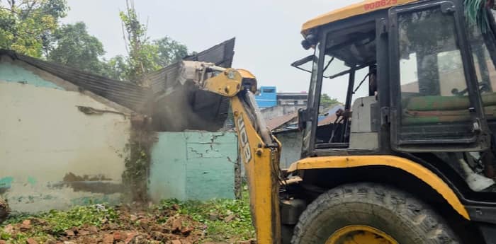উচ্ছেদ নিয়ে রেলকে মানবিক হতে আরজি রানিগঞ্জের পদ্ম বিধায়কের