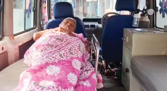 ৯০ বছরের মনোরমা হুইল চেয়ারে, অ্যাম্বুলেন্সে চেপে শুনানিতে গীতারানি